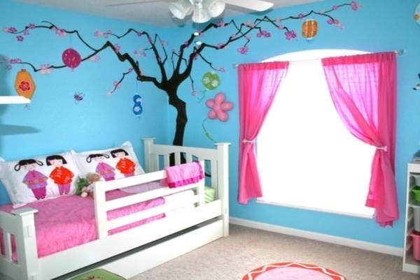 Phòng ngủ cho bé gái xinh xắn hơn với màu trắng - hồng