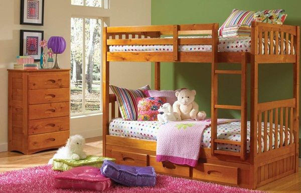 Phong cách phòng ngủ cho bé gái ấn tượng với cách bố trí giường tầng và màu sắc trang trí