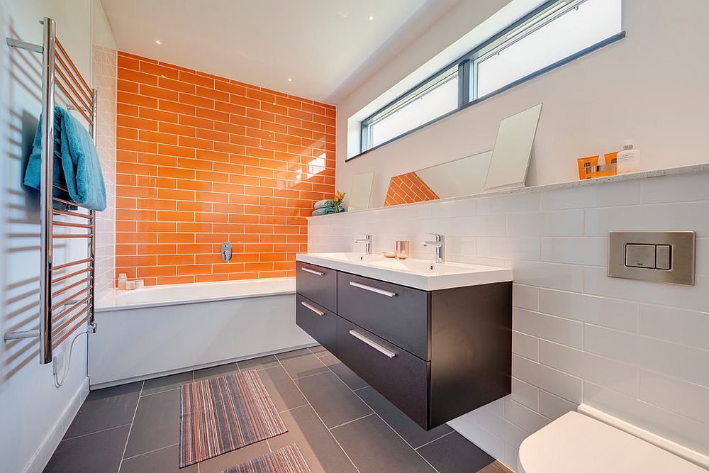 Mẫu thiết kế nhà vệ sinh có bồn tắm hiện đại tinh xảo mà ấm áp