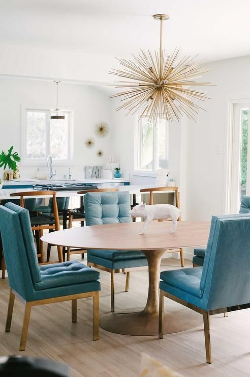 Bộ da màu xanh khiến không gian ăn uống nhà bạn trở nên ấm cúng và vô cùng sang trọng
