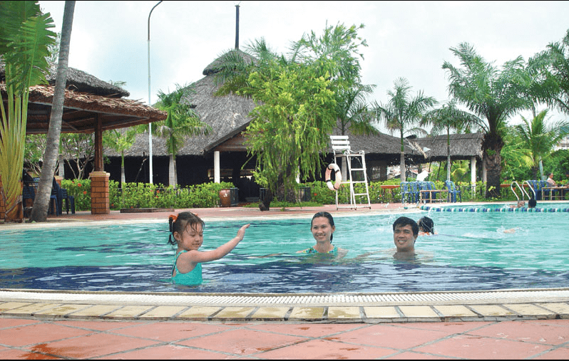 Tiện ích bể bơi tại Khu biệt thự Thảo Nguyên Sài Gòn