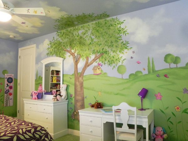 Dùng giấy dán tường trang trí trần nhà phòng ngủ cho bé