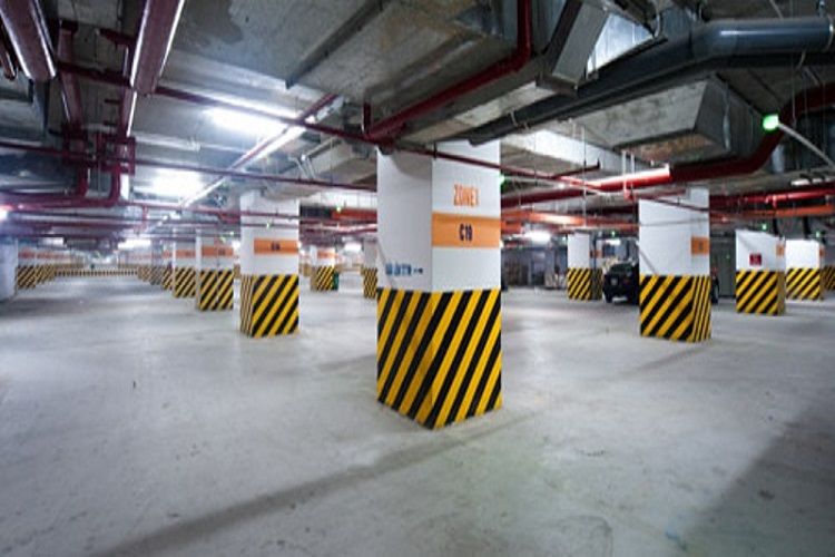 Tầng hầm đậu xe dự án chung cư Golden Palace Lê Văn Lương