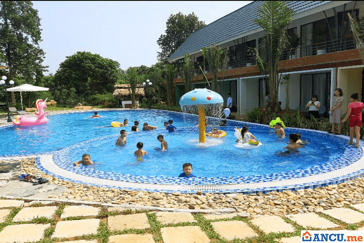 Bể bơi trẻ em nội khu Yên Bài Top Hills