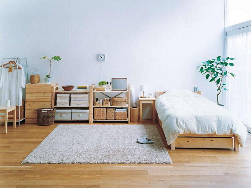 Không gian phòng ngủ chung cư đơn giản với nội thất gỗ mang hơi hướng Hàn Quốc