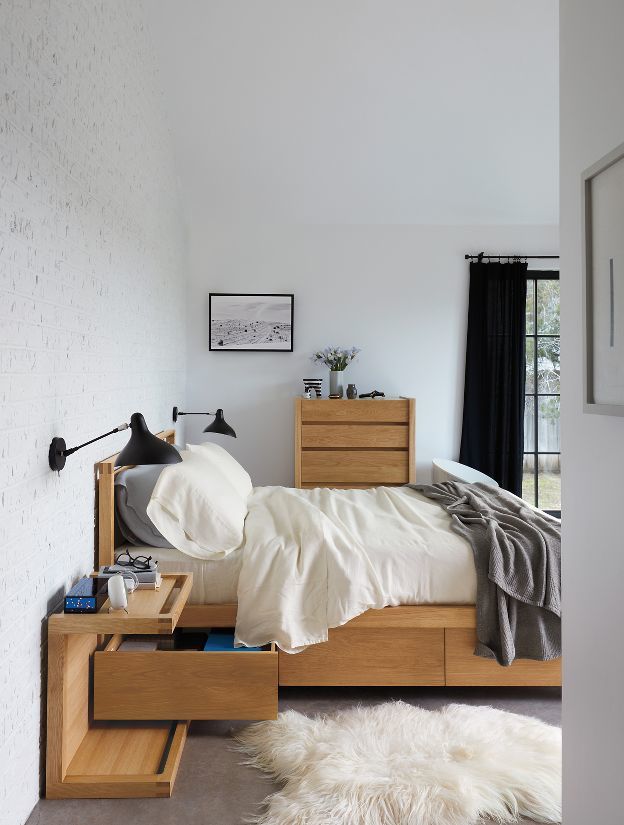 Mẫu thiết kế giường và tủ đầu giường gỗ thông minh
