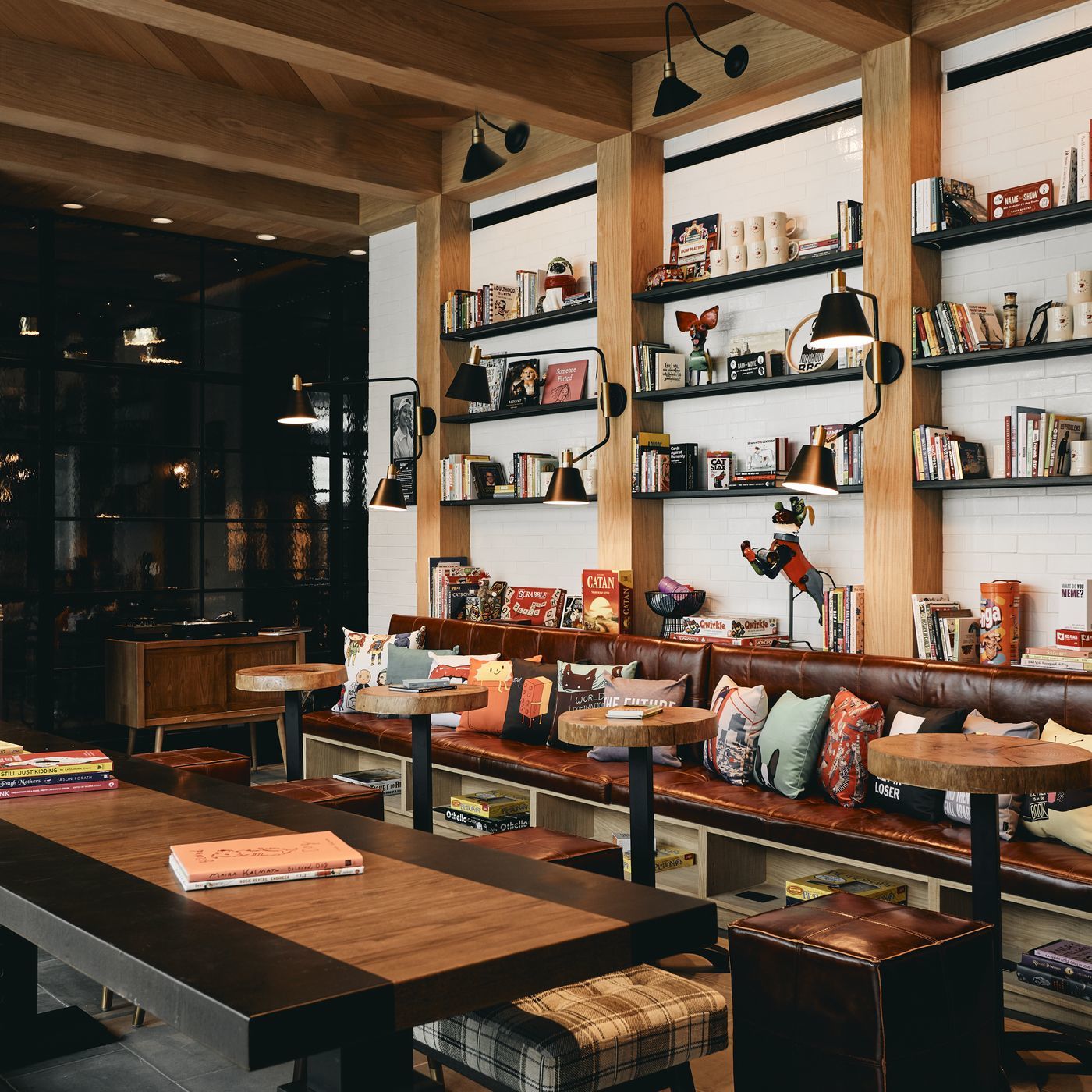 Một mẫu thiết kế quán cà phê sách khá đẹp mắt