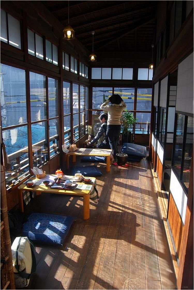 Thiết kế quán cafe bình dân phong cách Nhật Bản khá mới lạ